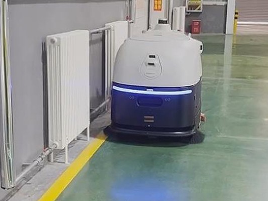 坦力無人駕駛洗地機(jī)器人來襲，新能源廠清潔大變身