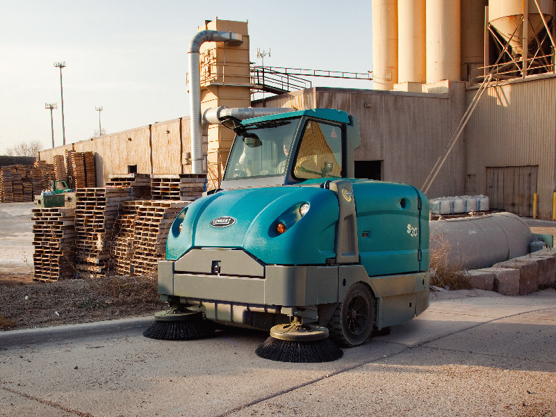 工廠掃地機怎么用？為什么工廠要使用掃地機