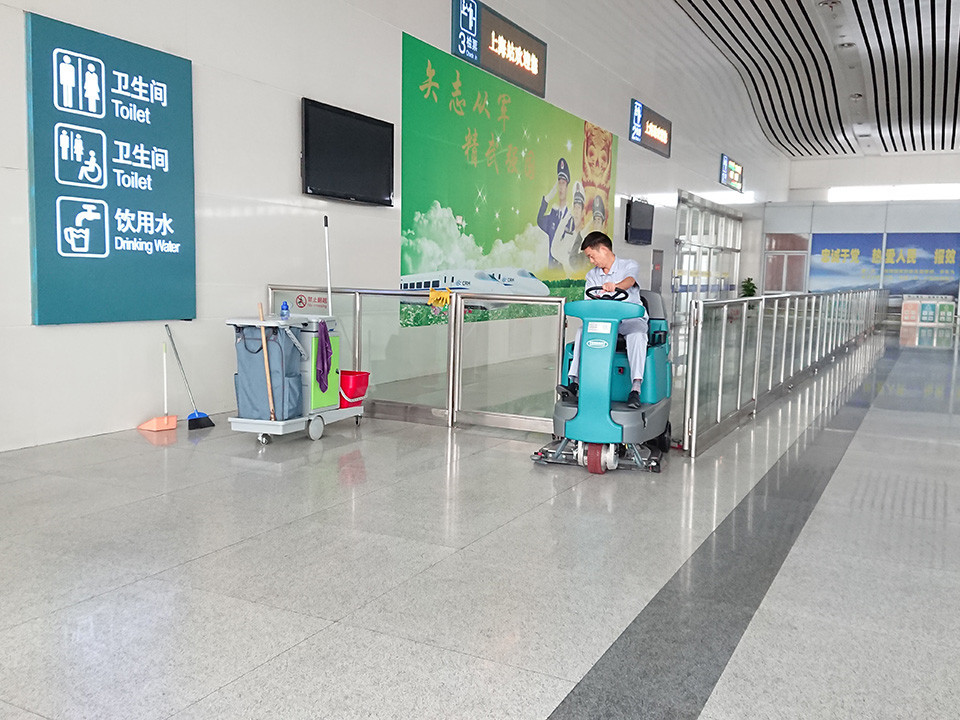 山東青島洗地機廠家哪家好？