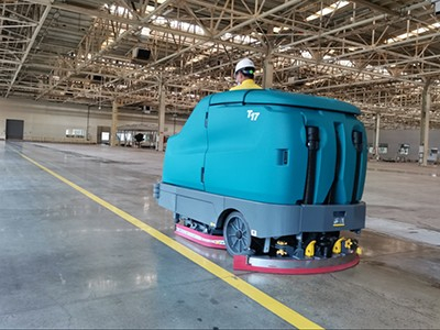 洗地機(jī)使用時(shí)有那些注意事項(xiàng)？