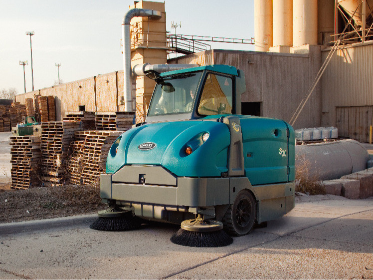 倉庫放置貨物注意哪些方面才能更大限度利用洗地機進行清潔？